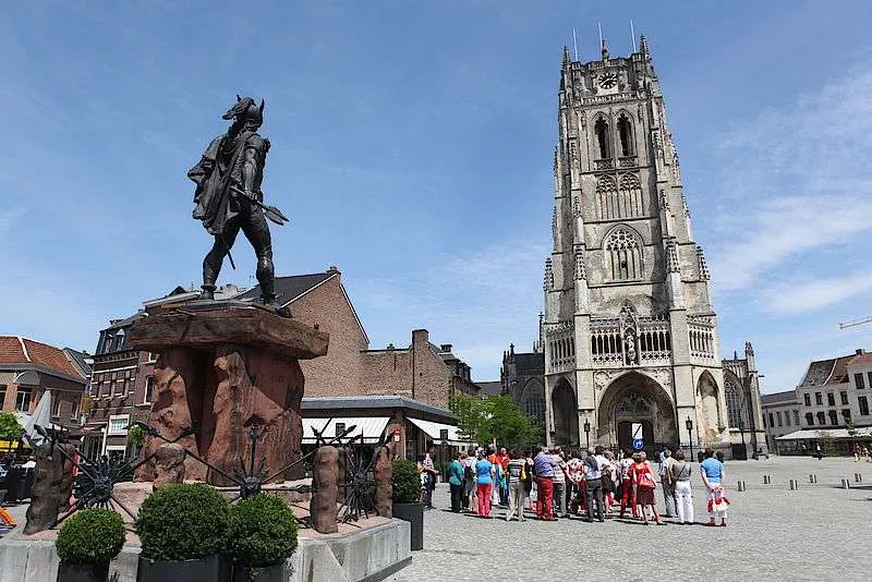 Ambiorix op de Grote Markt van Tongeren